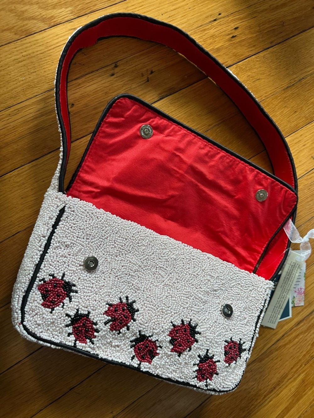 Viral Beaded Ladybug Shoulder Bag NWT - Picture 4 of 6